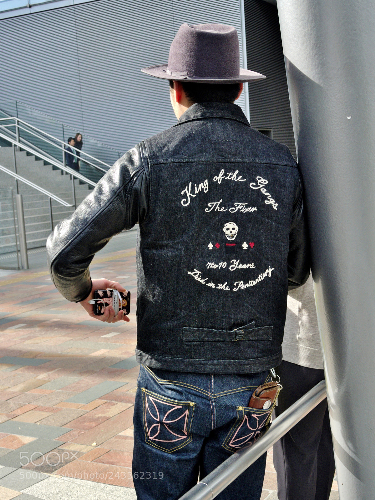 Nikon 1 V1 sample photo. Funky guy photography
