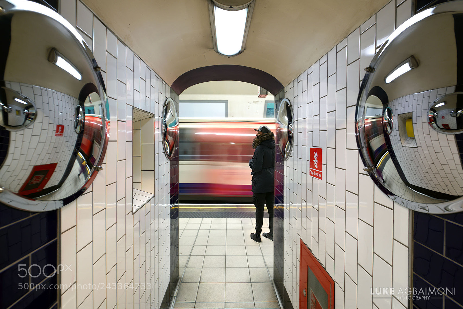 Sony a7R II sample photo. Mirror waiting - shepherd's photography