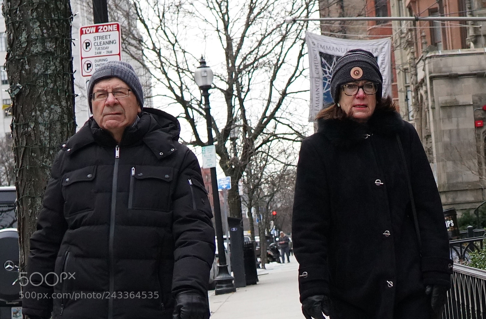 Sony a6500 sample photo. A couple looking down photography