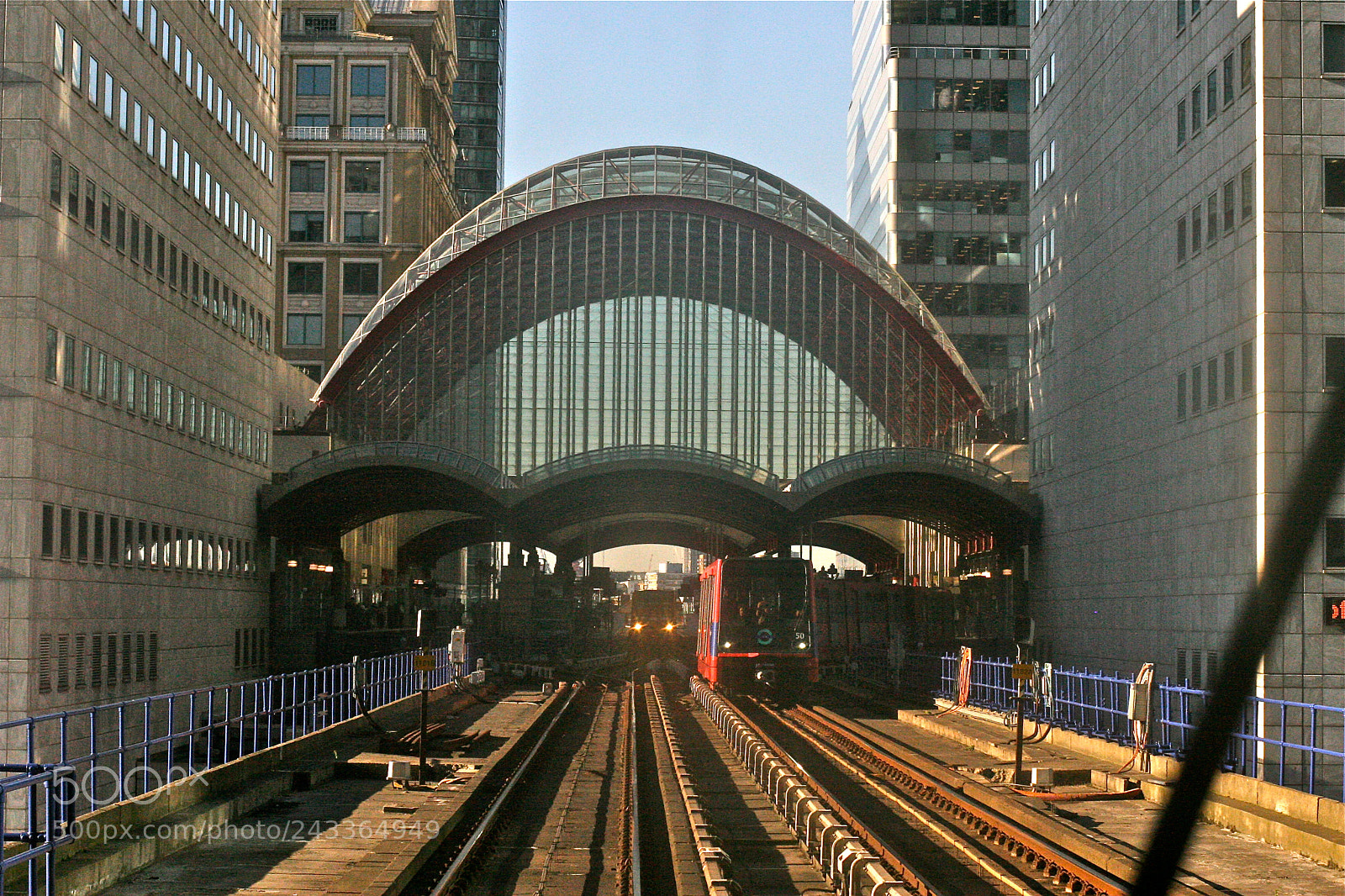 Canon EOS 30D sample photo. Canary wharf station photography