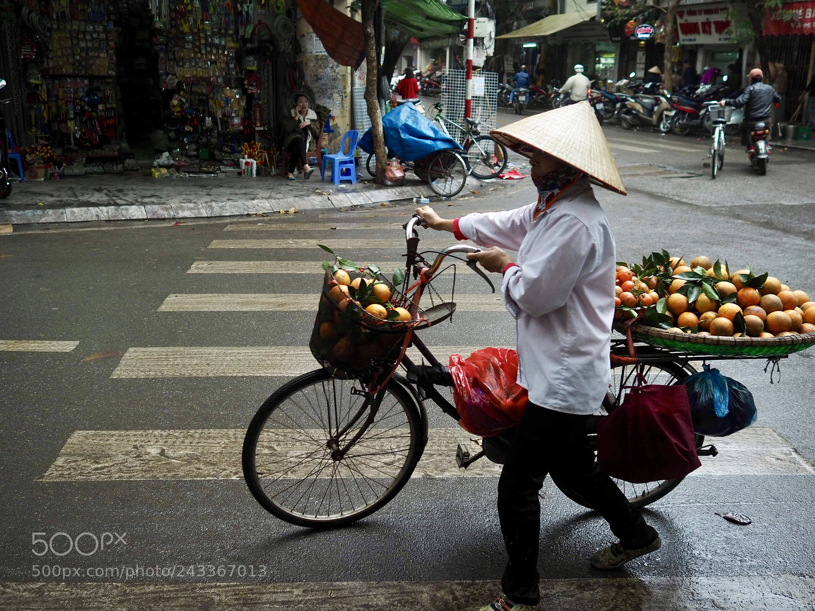 Olympus OM-D E-M1 Mark II sample photo. Hanoi photography