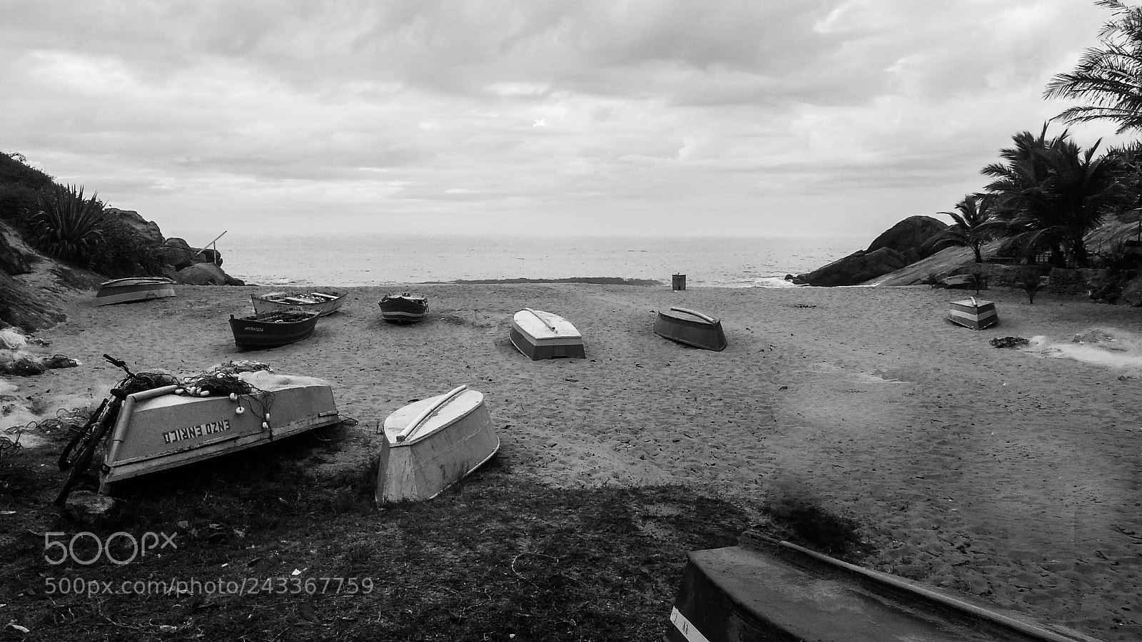Samsung Galaxy S3 sample photo. Barcos na praia photography