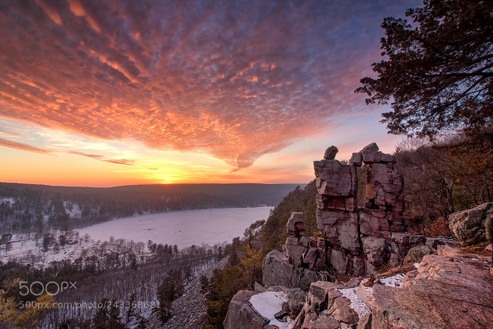 Canon EOS 7D Mark II sample photo. Sunset at devil's lake photography