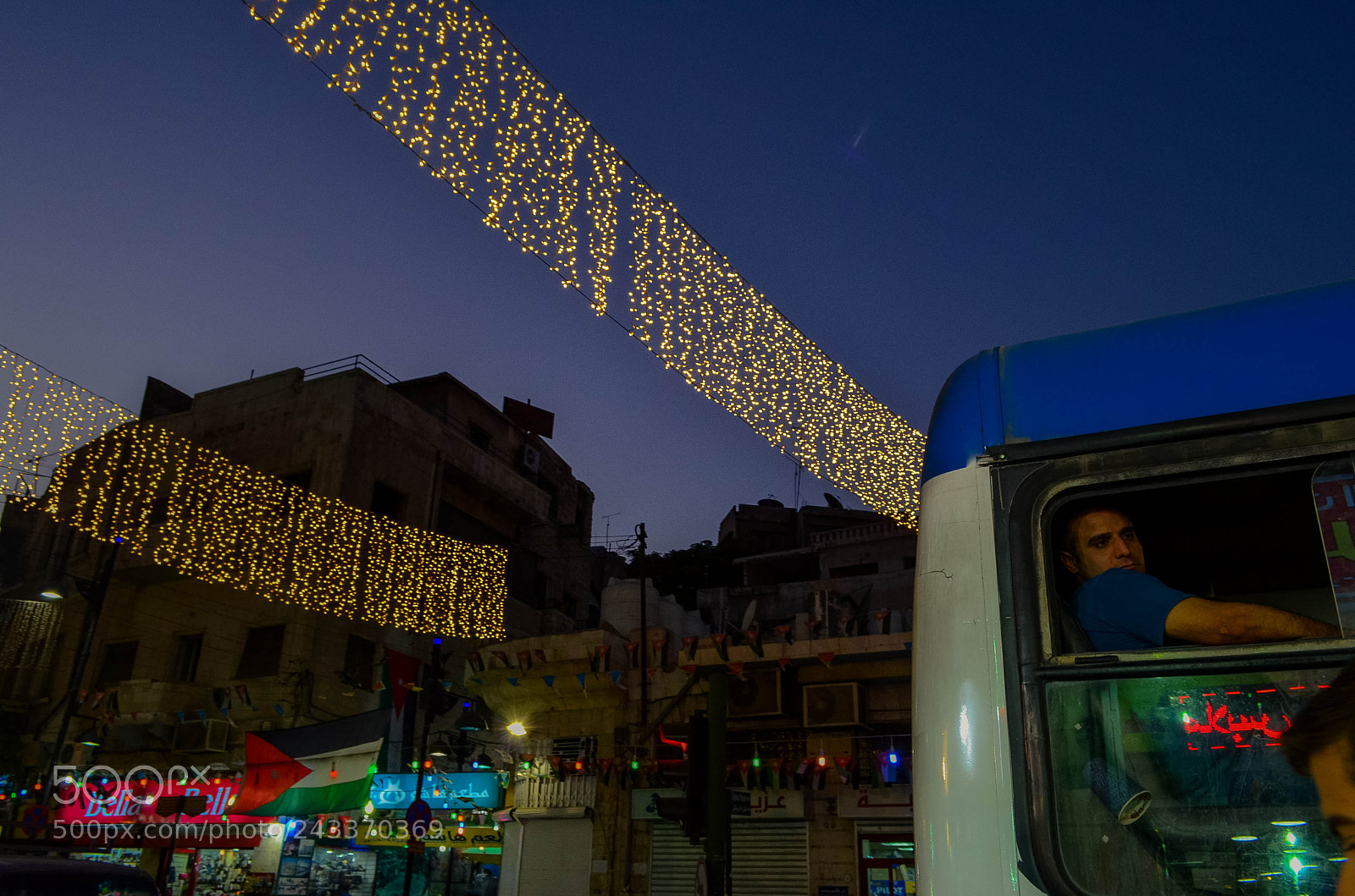 Nikon D5100 sample photo. The commuter photography