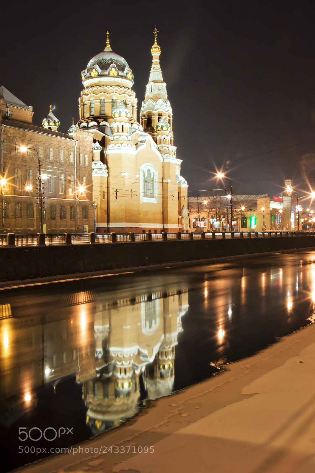 Canon EOS 500D (EOS Rebel T1i / EOS Kiss X3) sample photo. The church with a photography