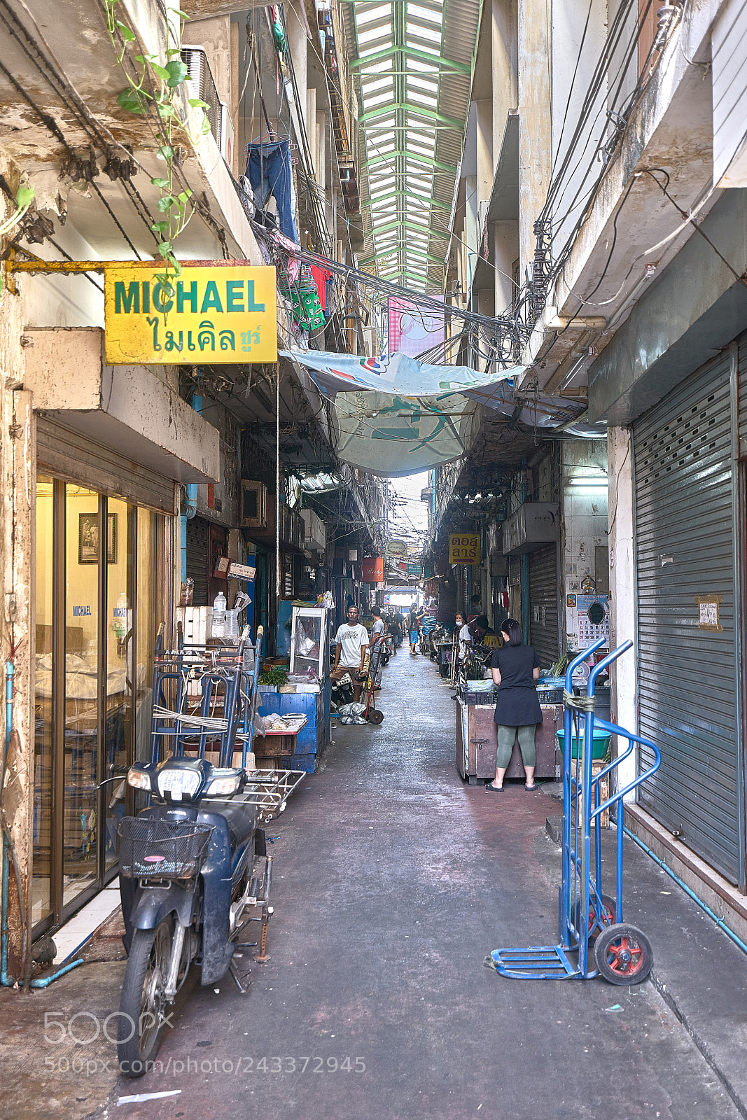 Sony a7 sample photo. Barrio chino - bangkok photography