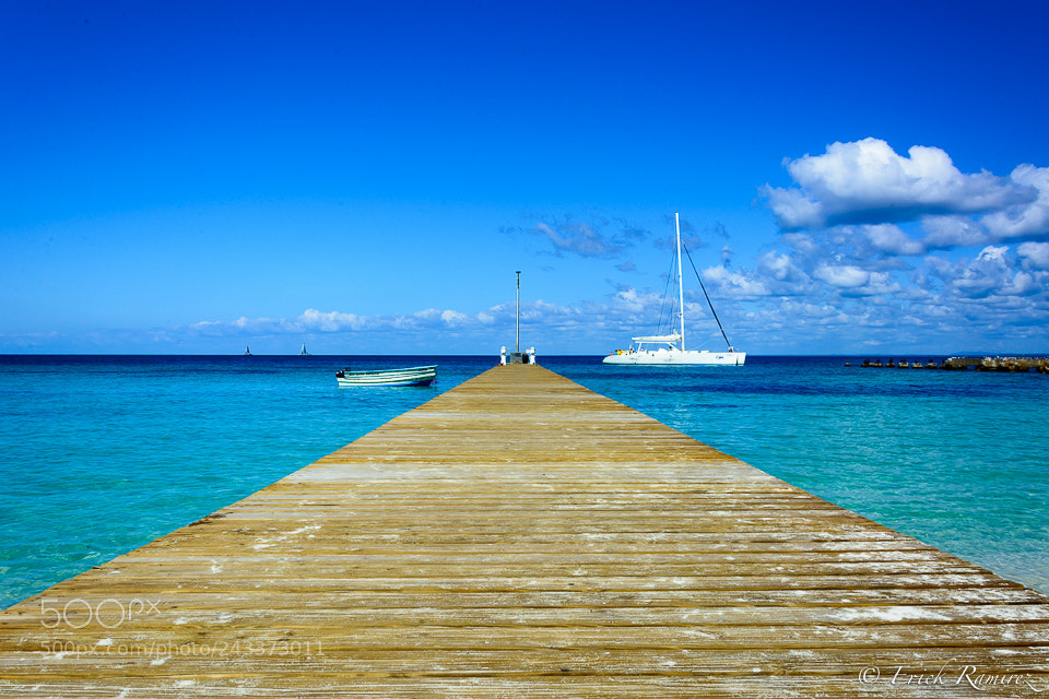 Nikon D7100 sample photo. Blue sky and ocean photography