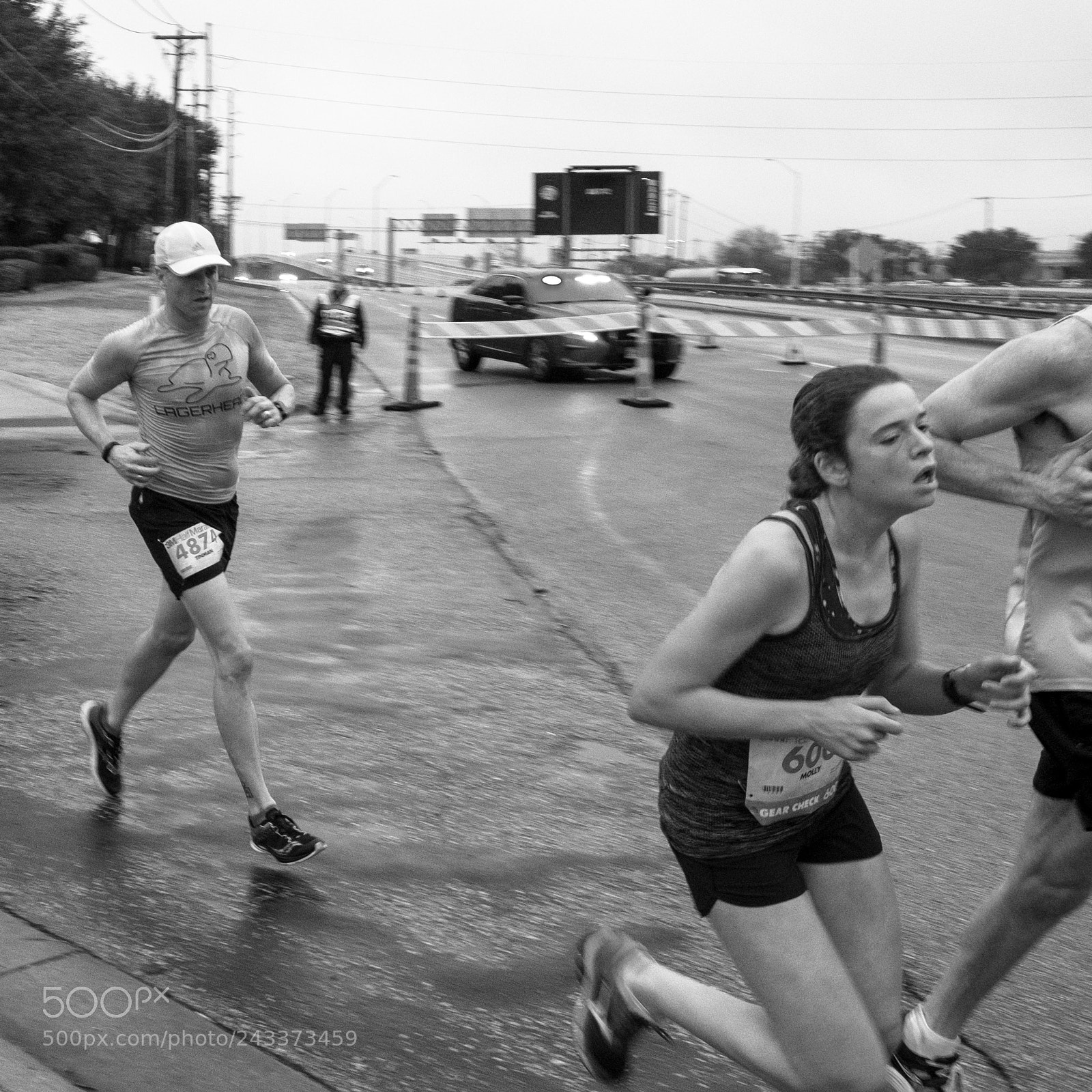 Fujifilm X-T2 sample photo. Running thru the pain photography