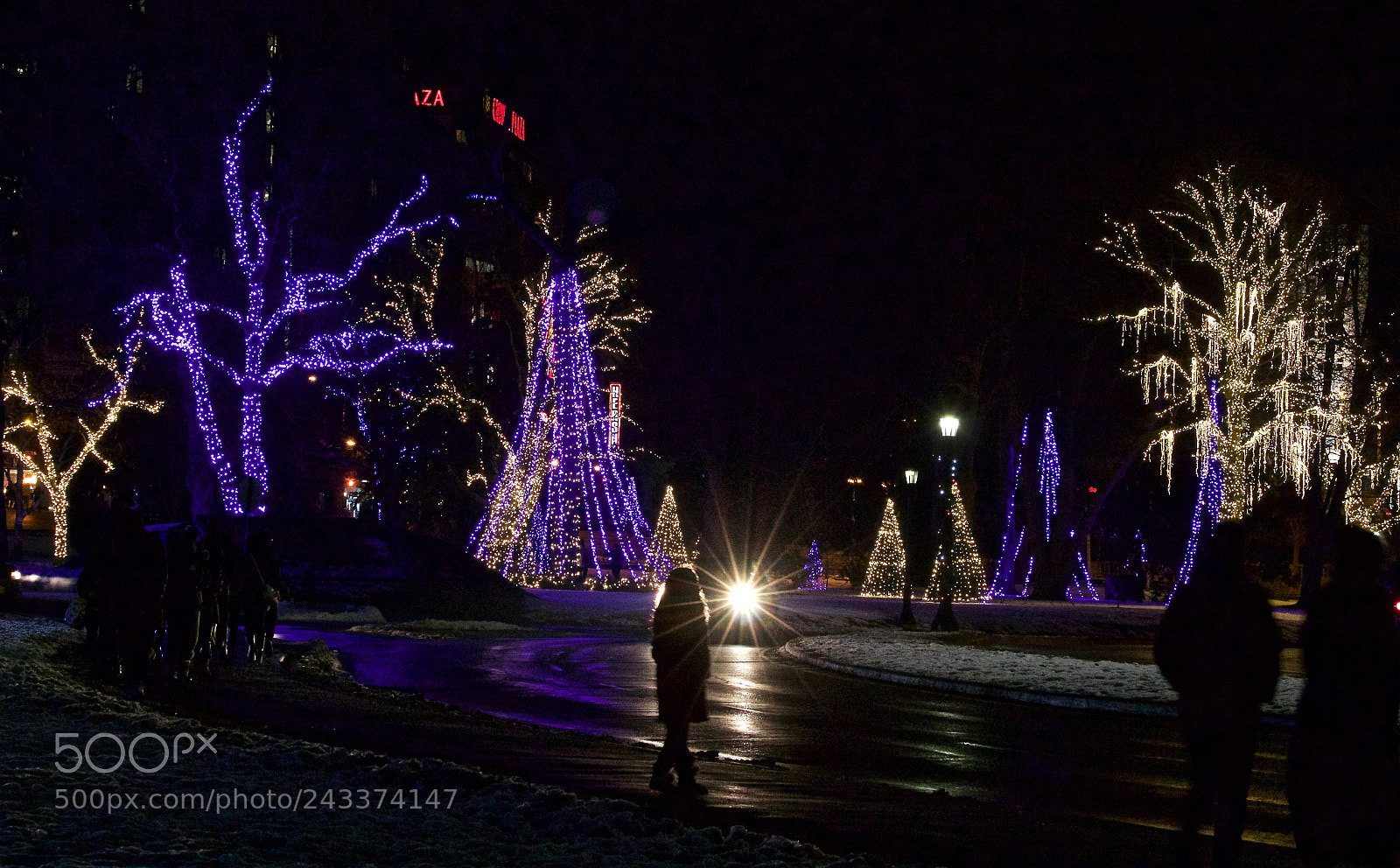 Canon EOS 700D (EOS Rebel T5i / EOS Kiss X7i) sample photo. Night stroll photography