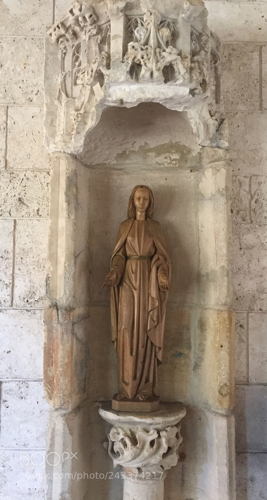 Apple iPhone 6 sample photo. Virgin mary alone photography