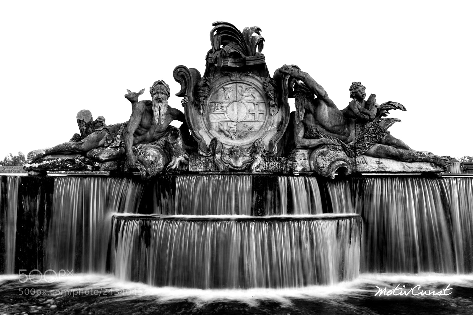 Sony a7 II sample photo. Langzeit-brunnen photography