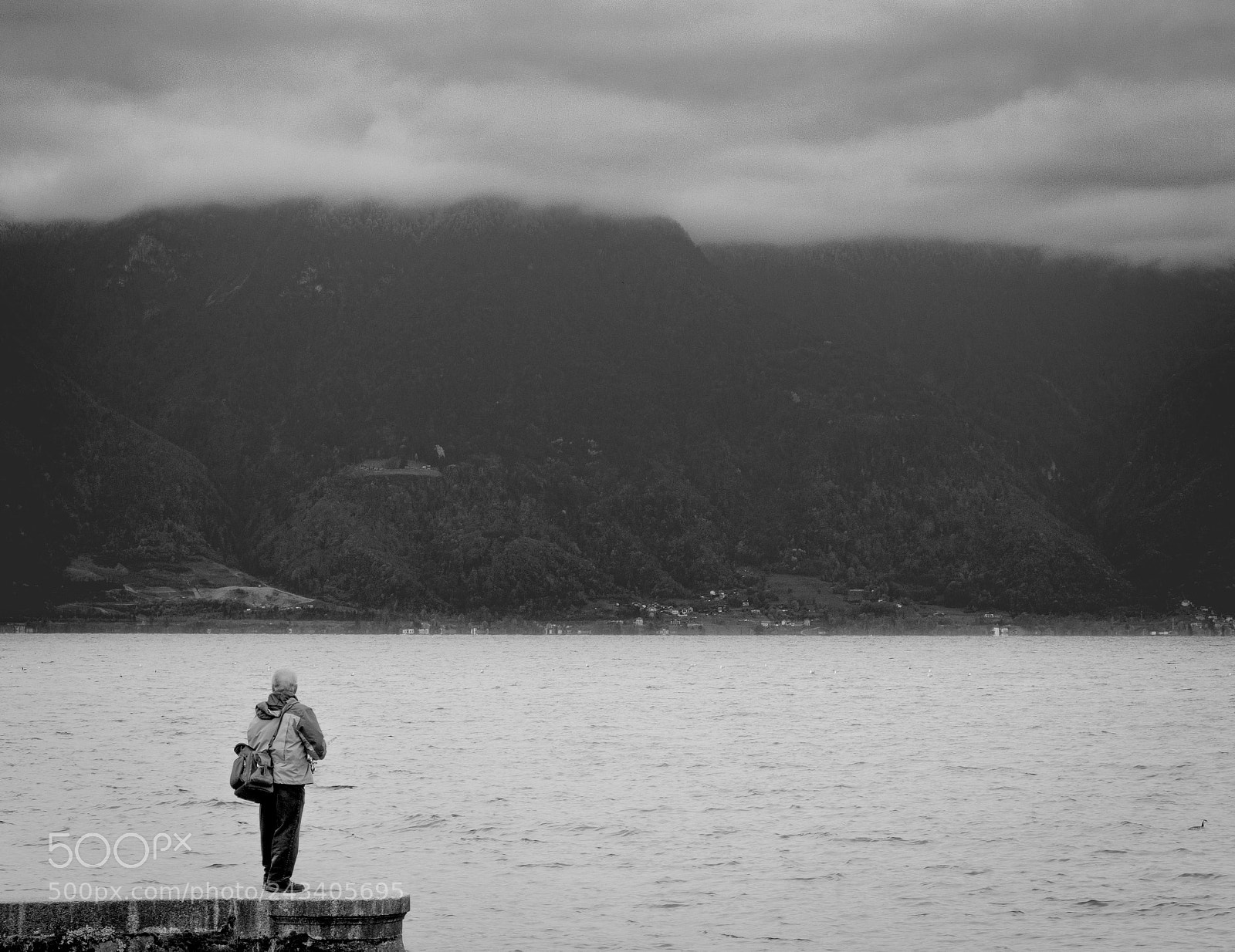 Canon EOS 77D (EOS 9000D / EOS 770D) sample photo. Fisherman of the lake photography
