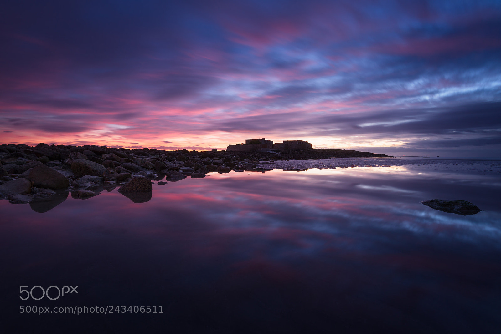 Nikon D610 sample photo. Twilight reflection on fort-bloqué photography