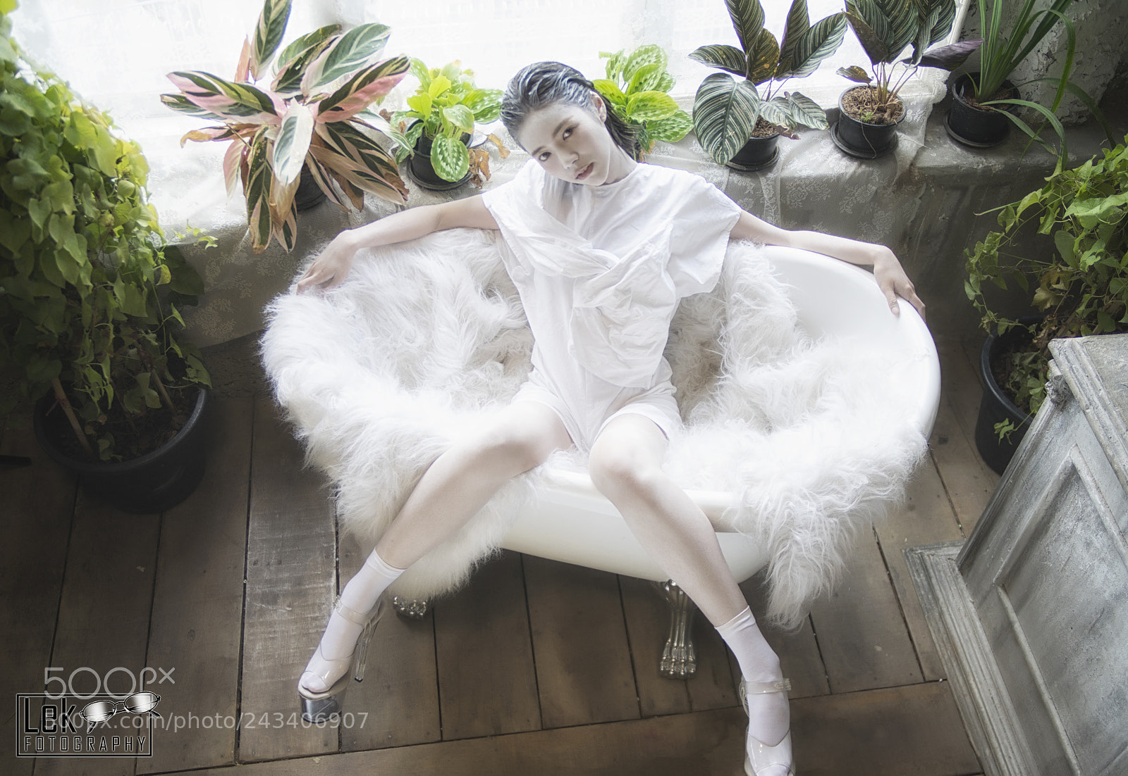 Sony a7 II sample photo. Girl in white photography