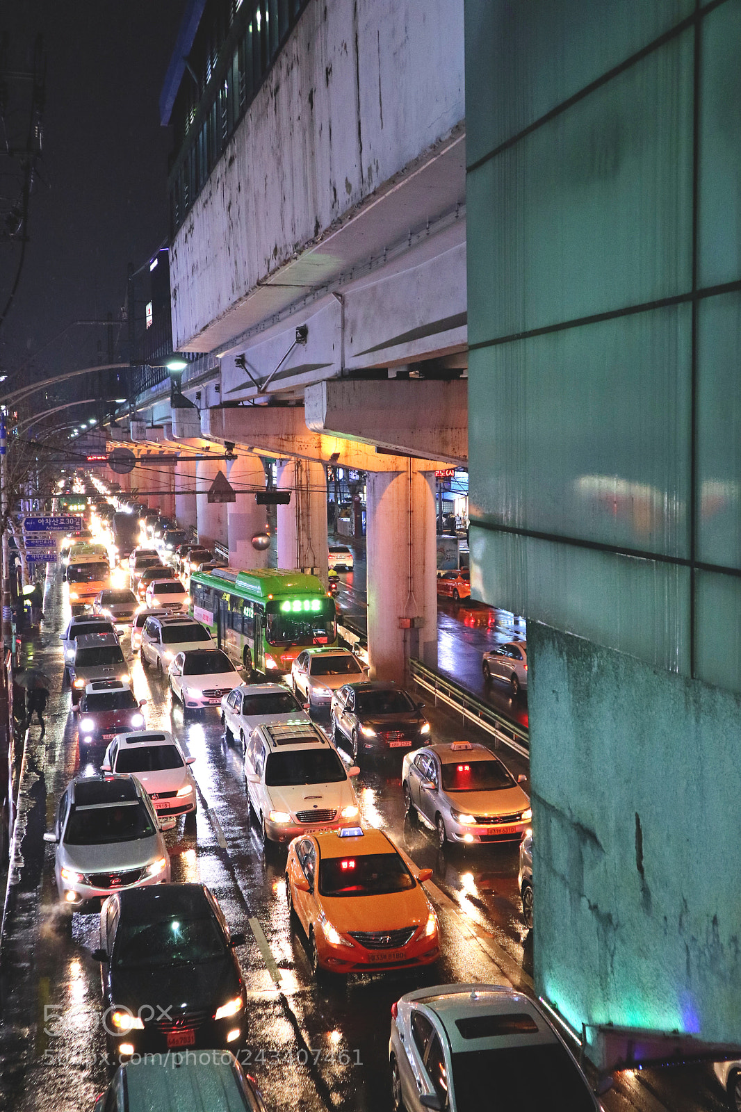 Canon EOS M3 sample photo. Rainy seoul photography