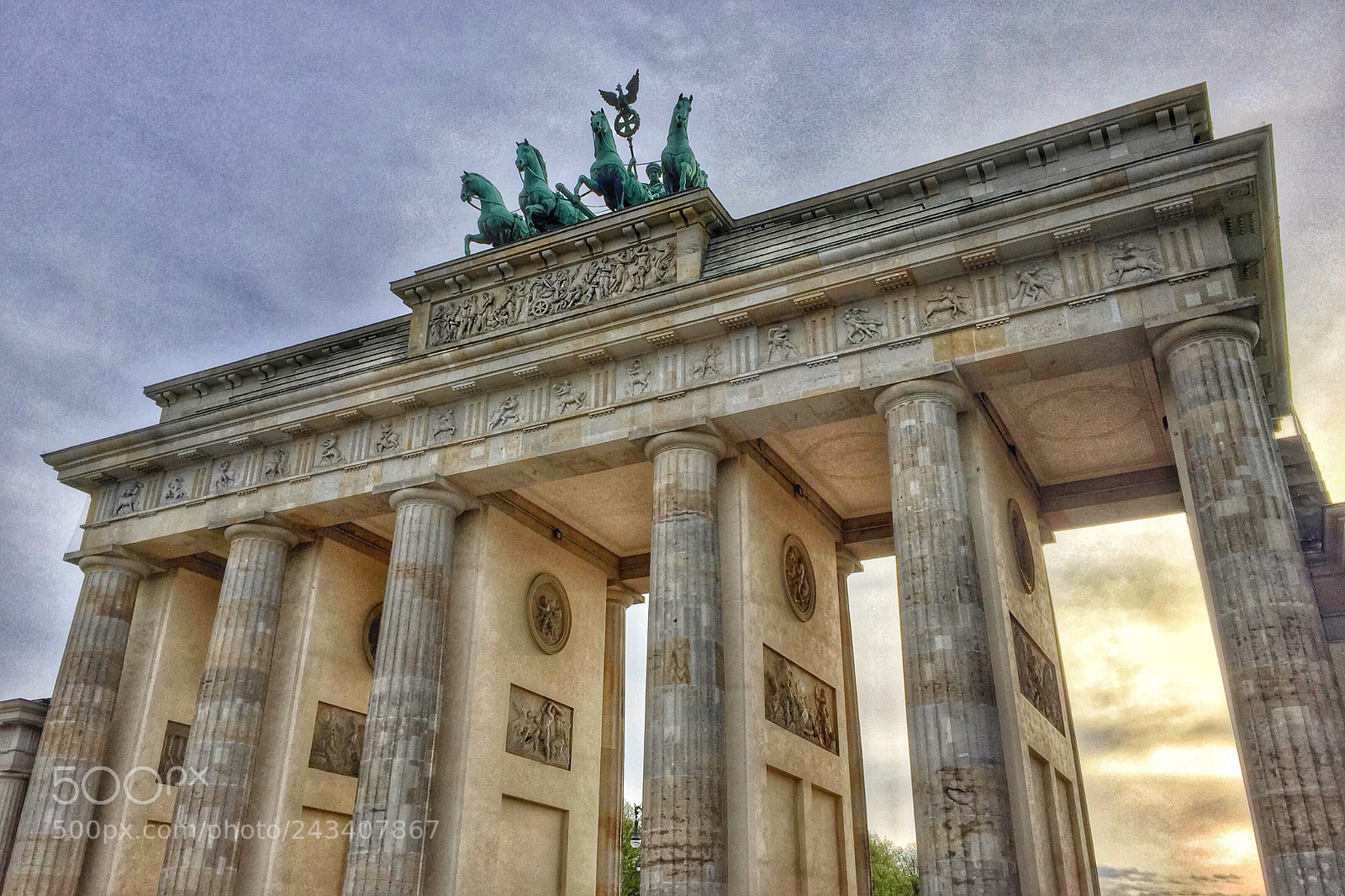 Apple iPhone 6 sample photo. Berlin brandenburg tor (gate) photography