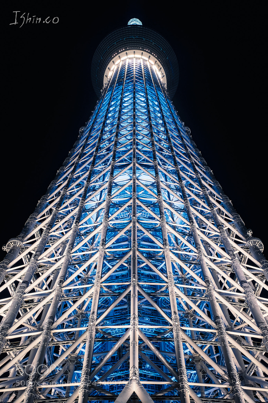 Fujifilm X-T2 sample photo. Sky tree photography