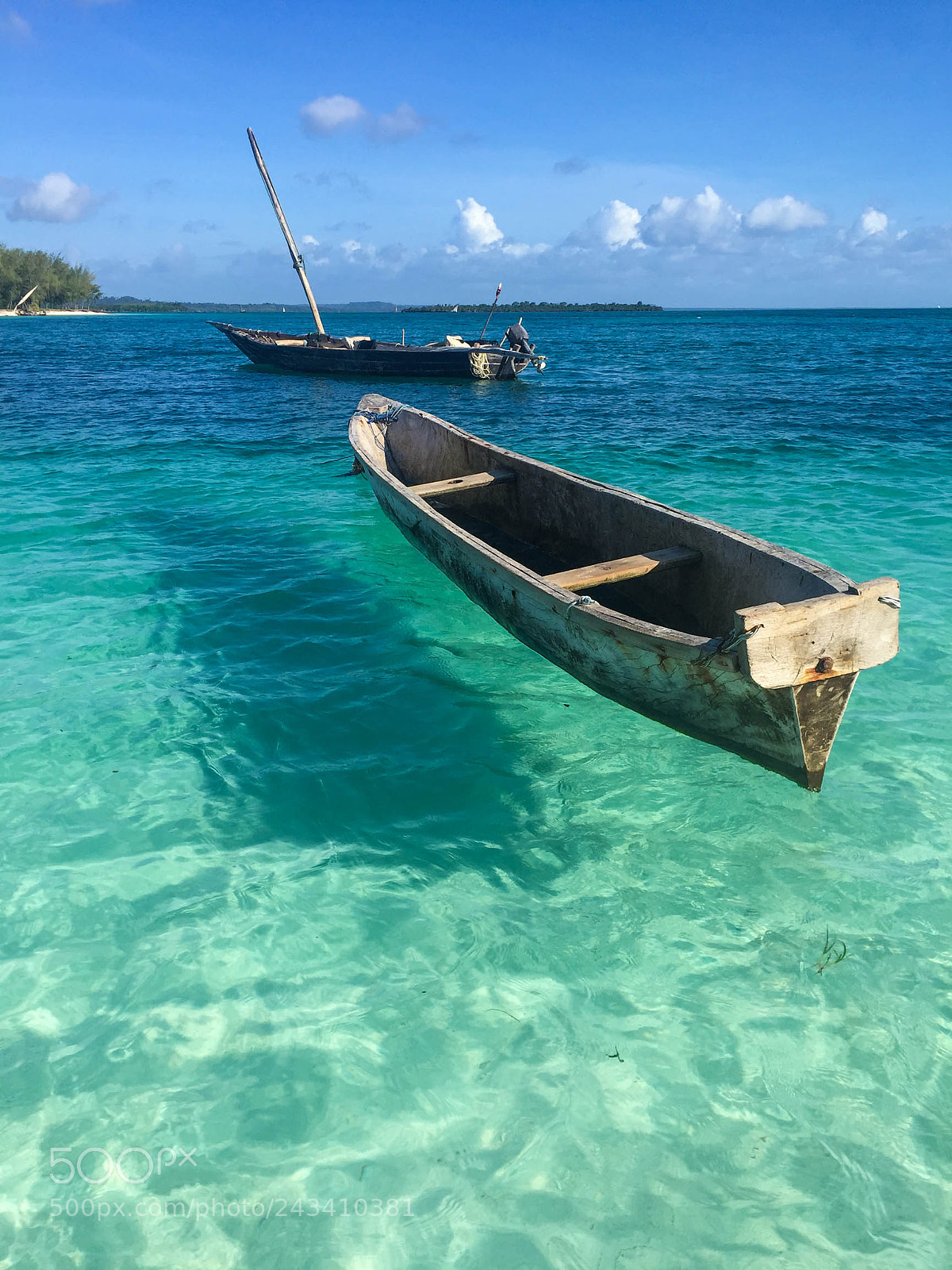 Apple iPhone 6 sample photo. Boat on clear water photography