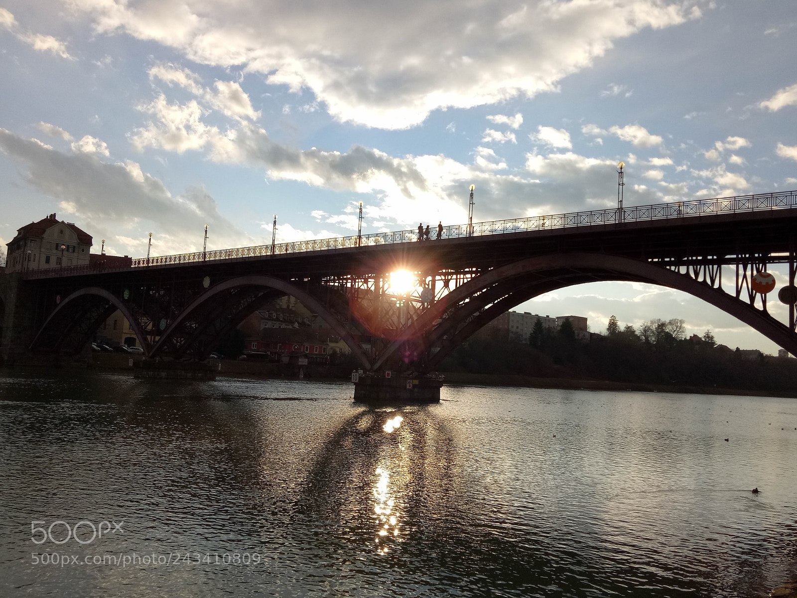 OPPO A1601 sample photo. Sun shine through the photography