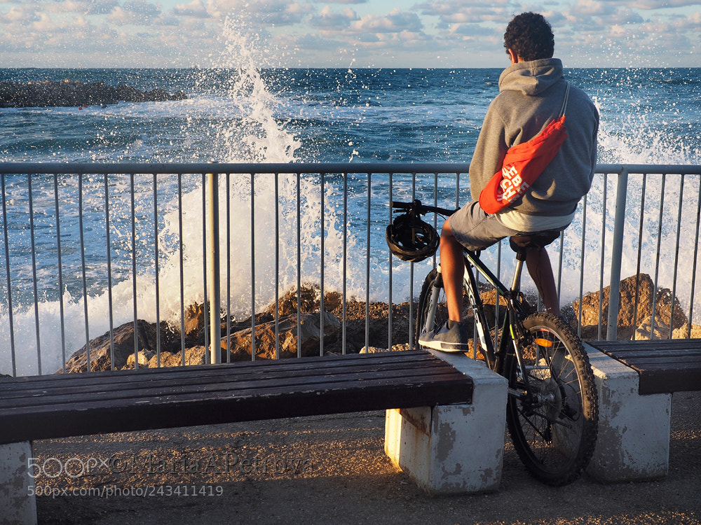 Olympus OM-D E-M5 II sample photo. Contemplation photography