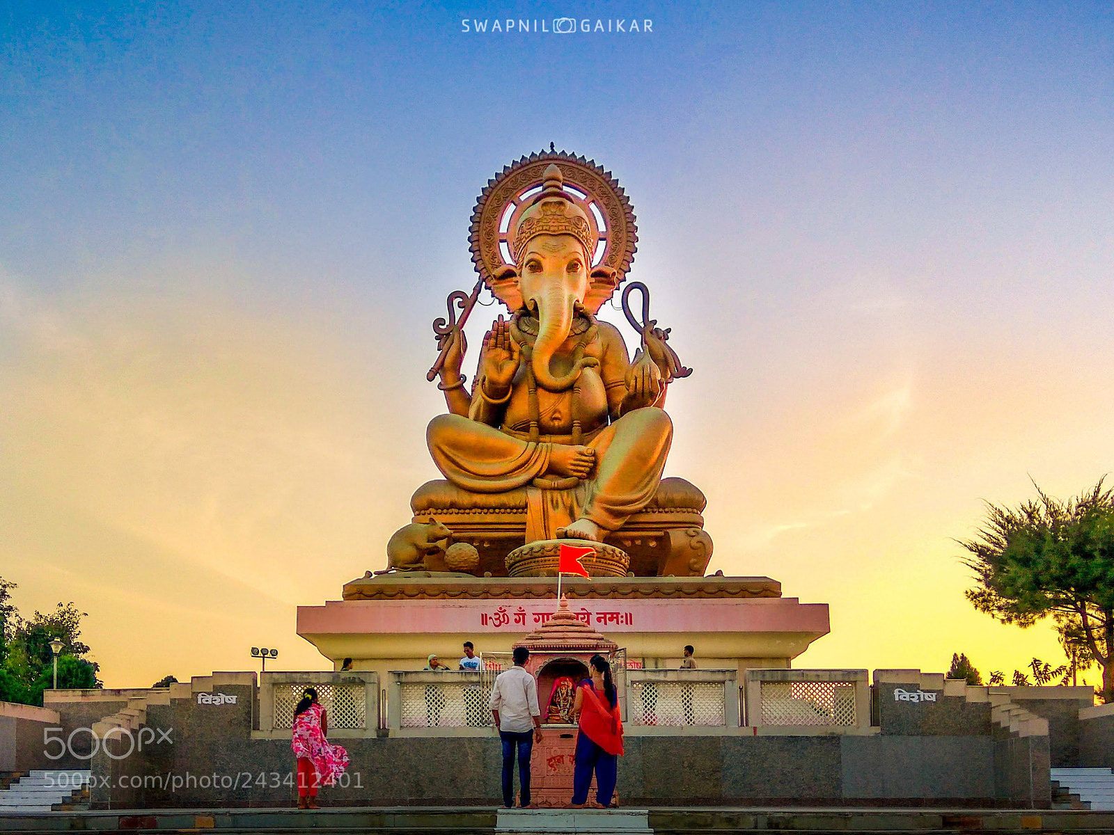 Xiaomi Redmi Note3 sample photo. Birla ganapati photography
