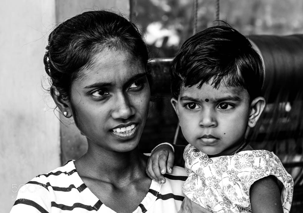 Nikon D610 sample photo. Mother and child, sri photography