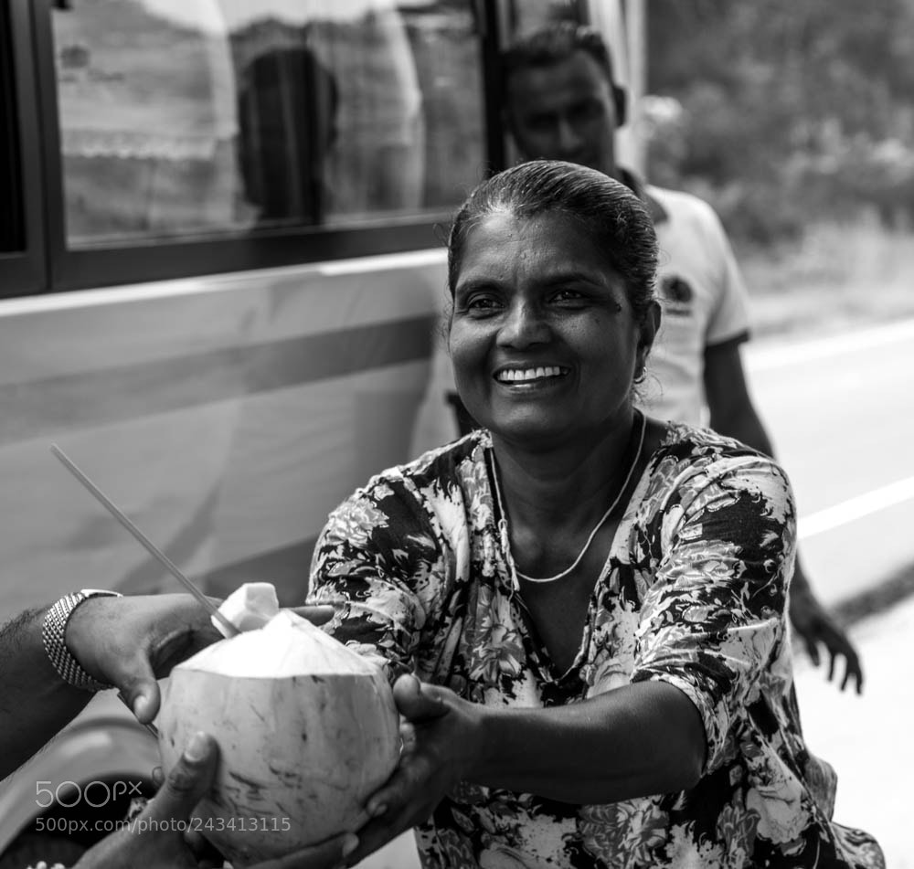 Nikon D610 sample photo. Smiling sri lankan street photography