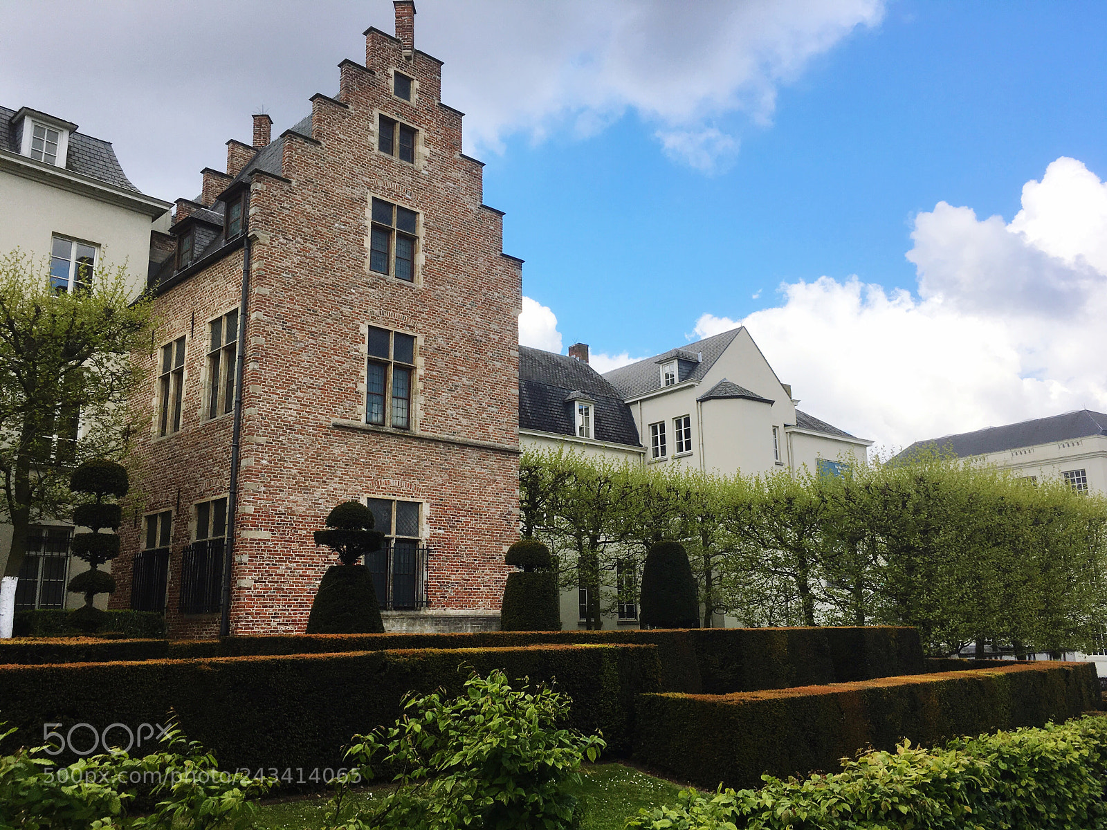 Apple iPhone 6s sample photo. Belgium photography