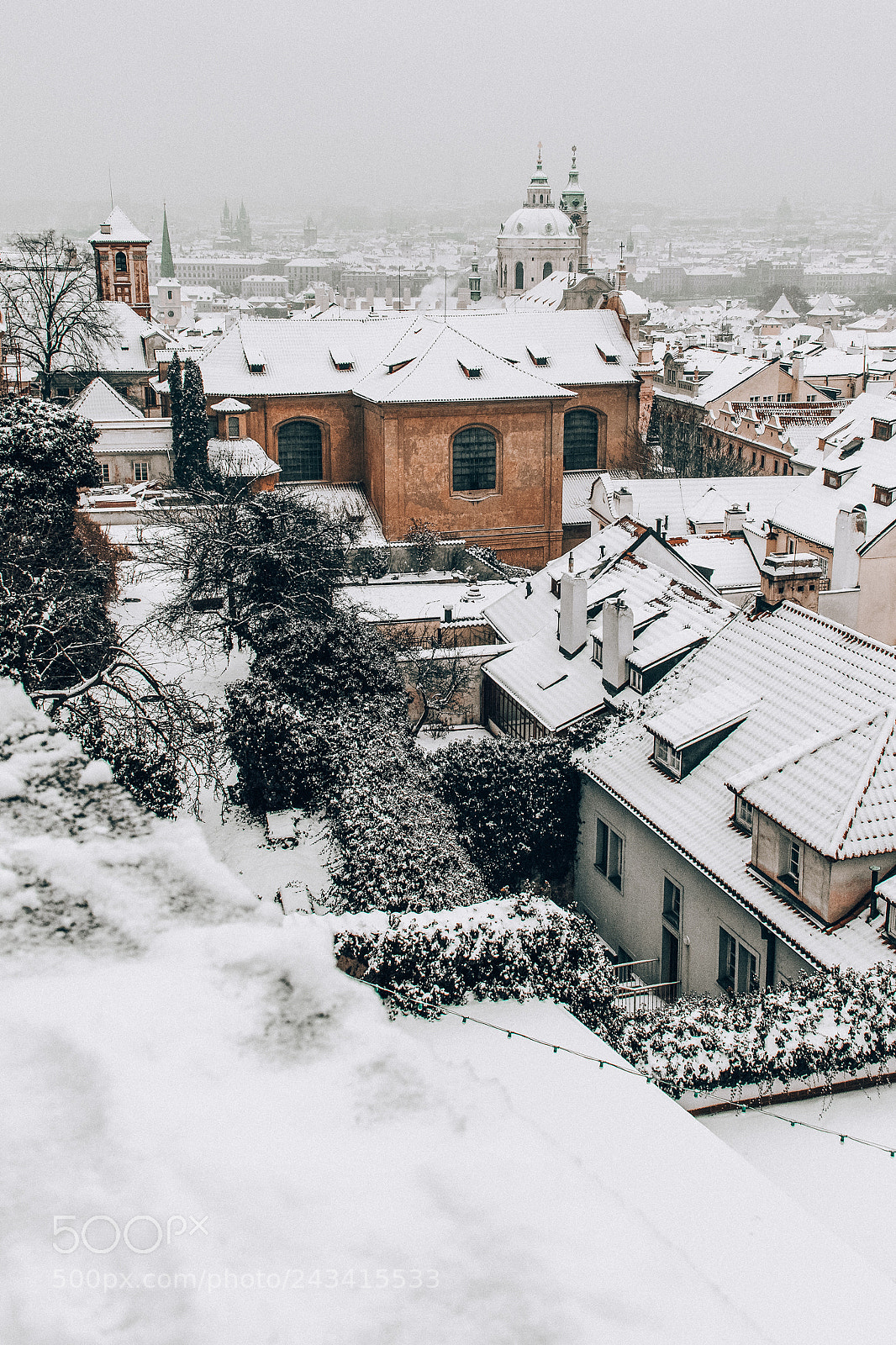 Canon EOS 60D sample photo. Snowy prague photography