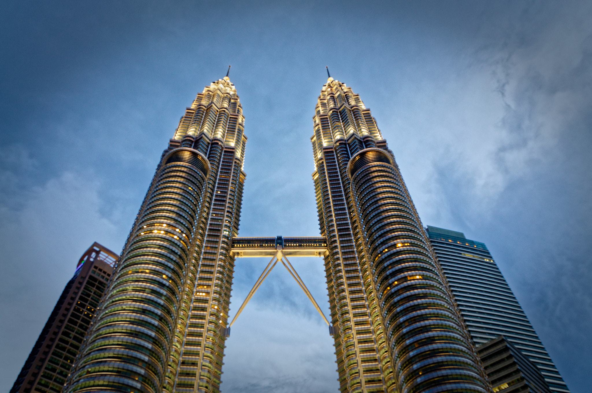 Nikon D300 sample photo. Petronas at dusk photography