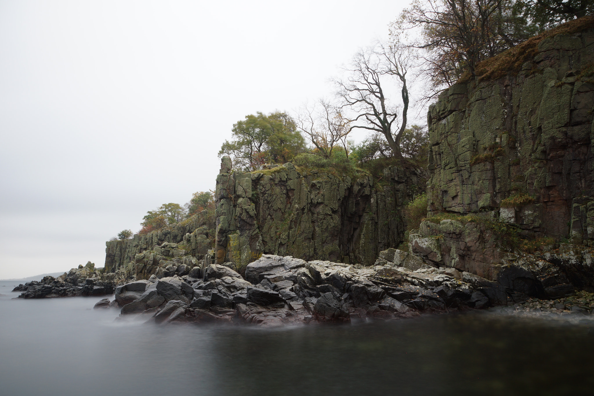 Sony SLT-A77 + Sony DT 16-50mm F2.8 SSM sample photo. Helligdomsklipperne, bornholm photography