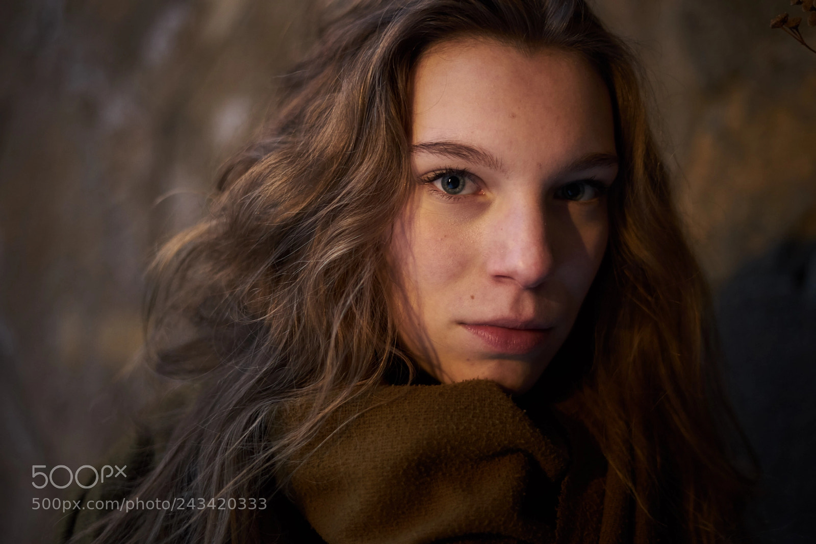 Sony a7 II sample photo. Women in the dark photography
