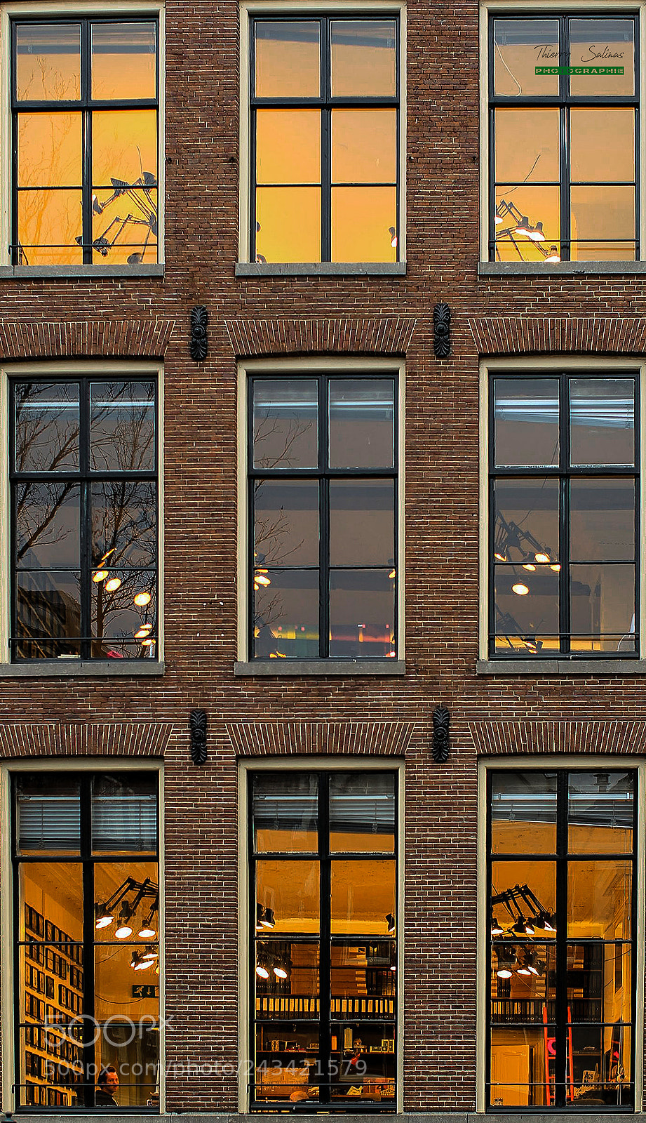 Canon EOS-1D Mark IV sample photo. Wall photography