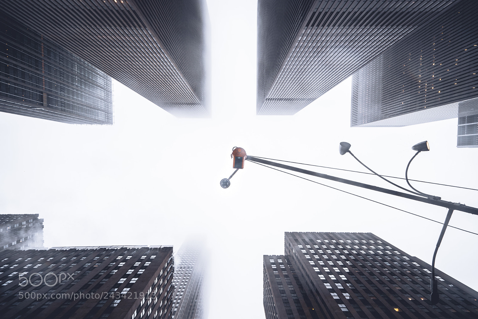 Sony a7 II sample photo. Traffic light photography