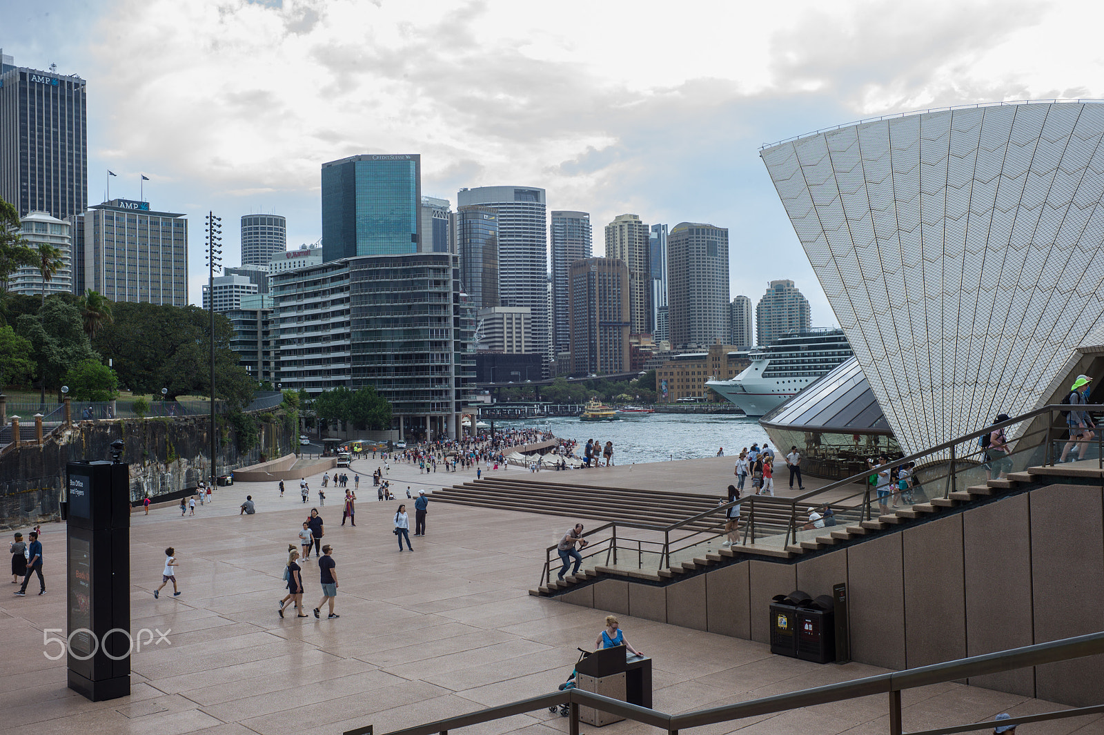 Summicron-M 50mm f/2 (III) sample photo. Opera house photography