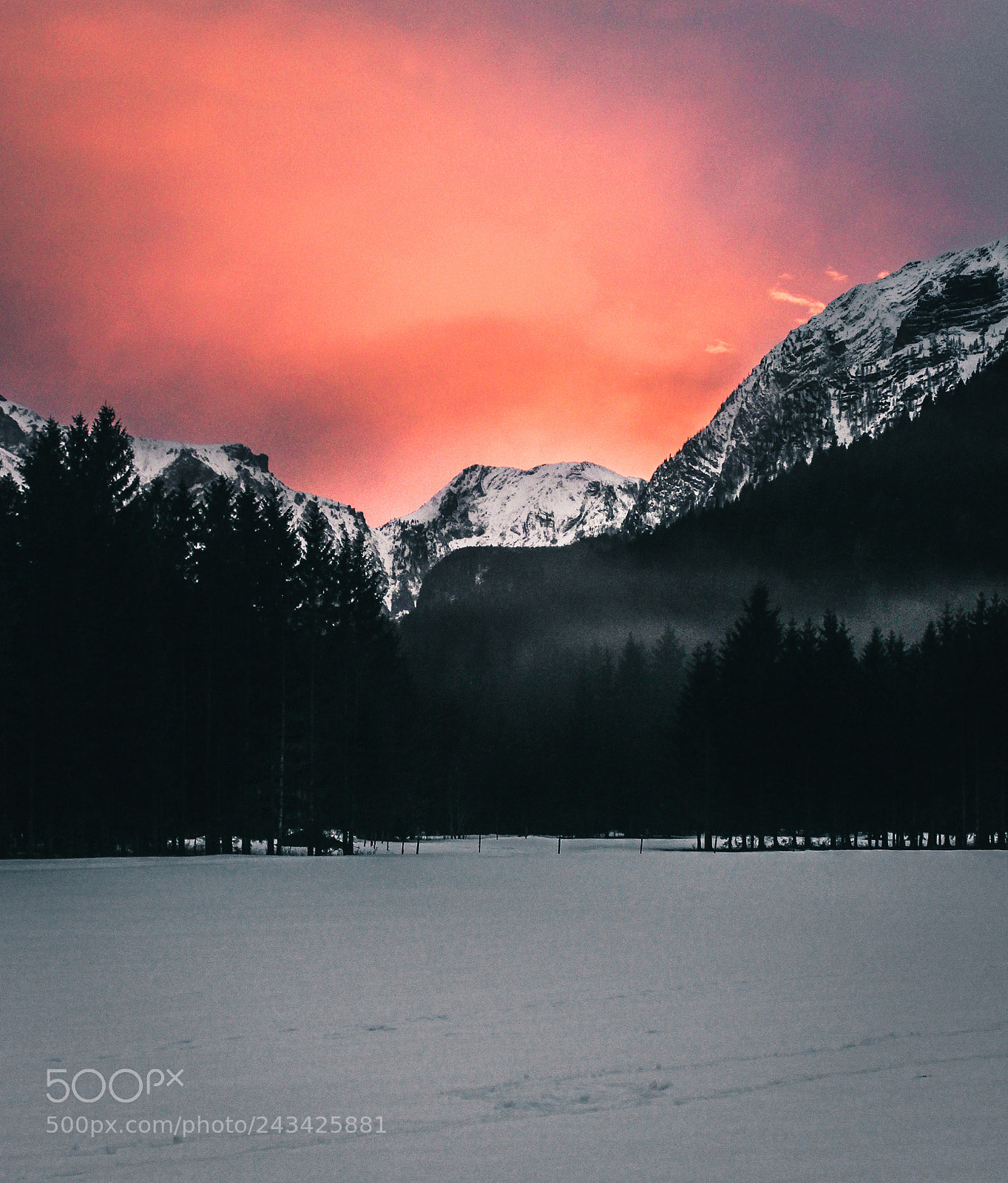 Canon EOS 600D (Rebel EOS T3i / EOS Kiss X5) sample photo. Sunset in the mountains photography