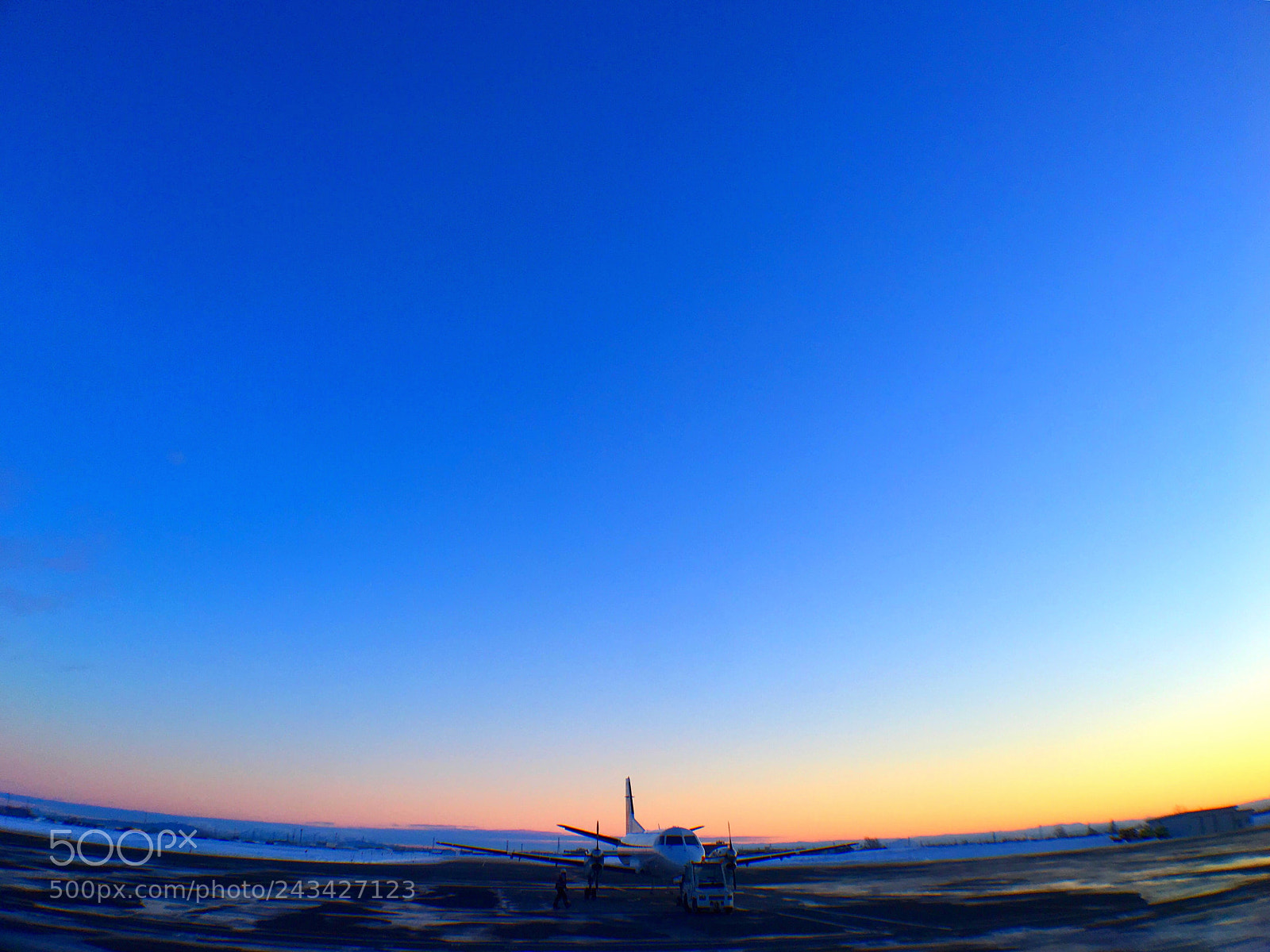 Apple iPhone 6s Plus sample photo. Okadama airport photography