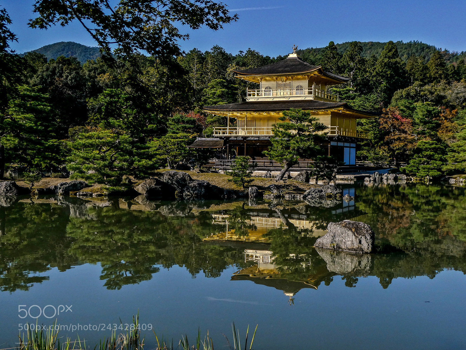 Panasonic Lumix DC-ZS70 (Lumix DC-TZ90) sample photo. Golden pavilion photography