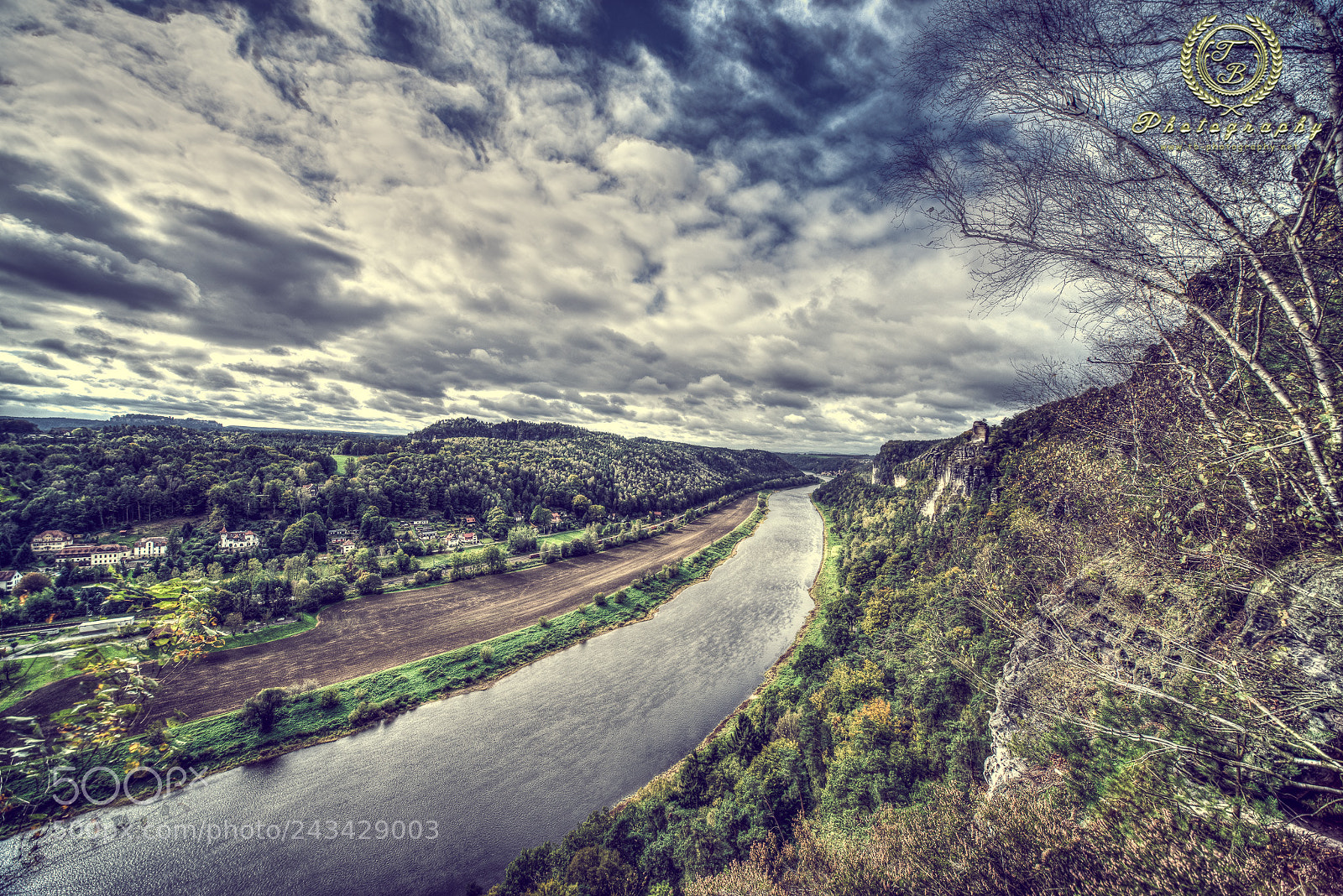 Nikon D800 sample photo. Die elbe in der photography