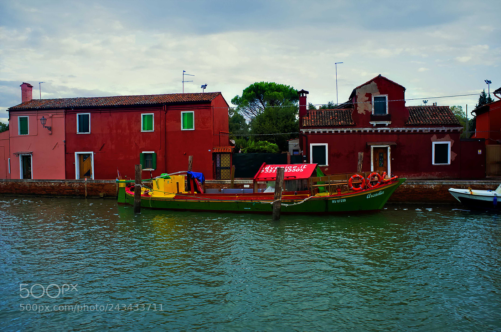 Fujifilm FinePix X100 sample photo. Jamaica in venice photography