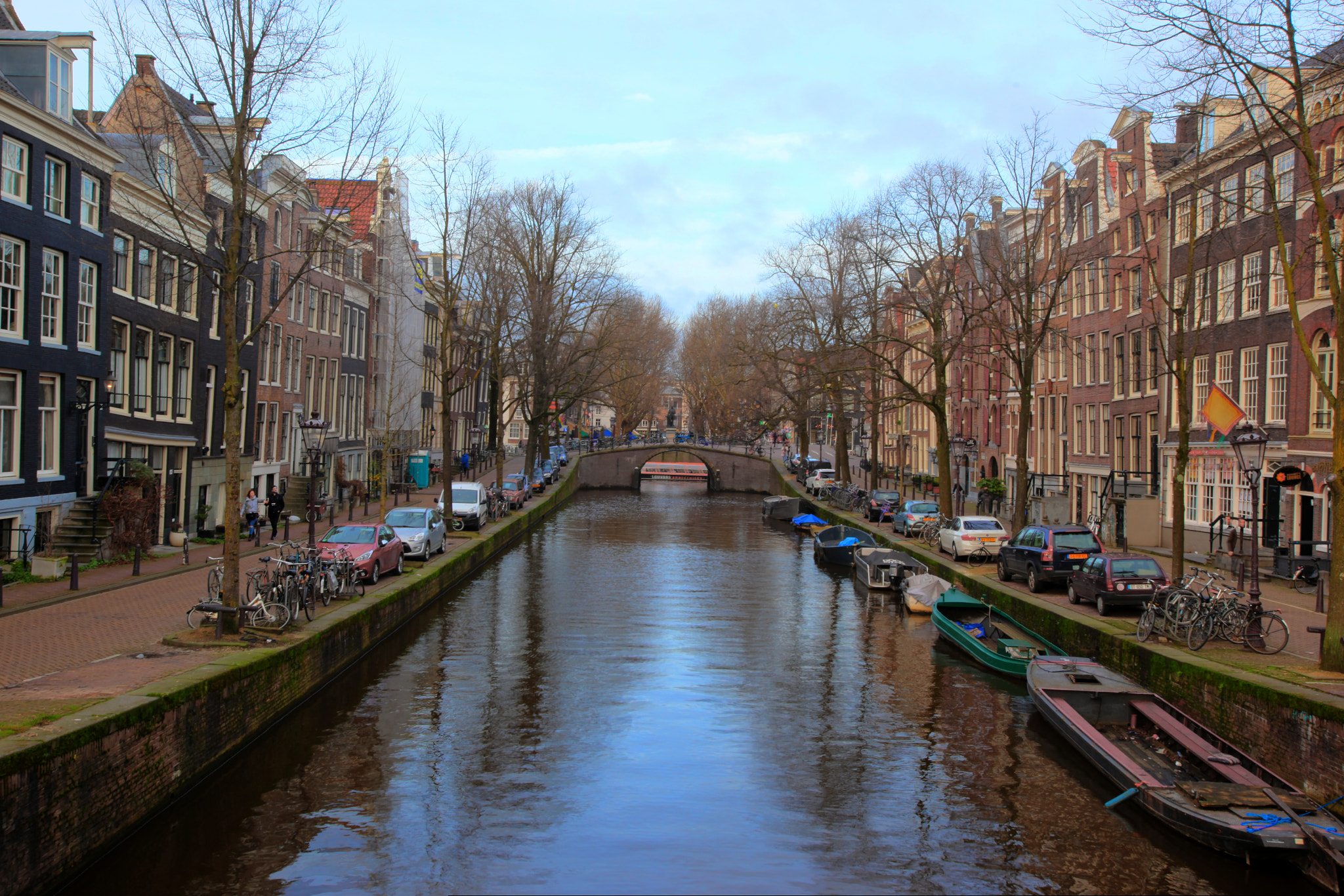 Canon EF 16-35mm F2.8L USM sample photo. One of amsterdam's calm sundays photography