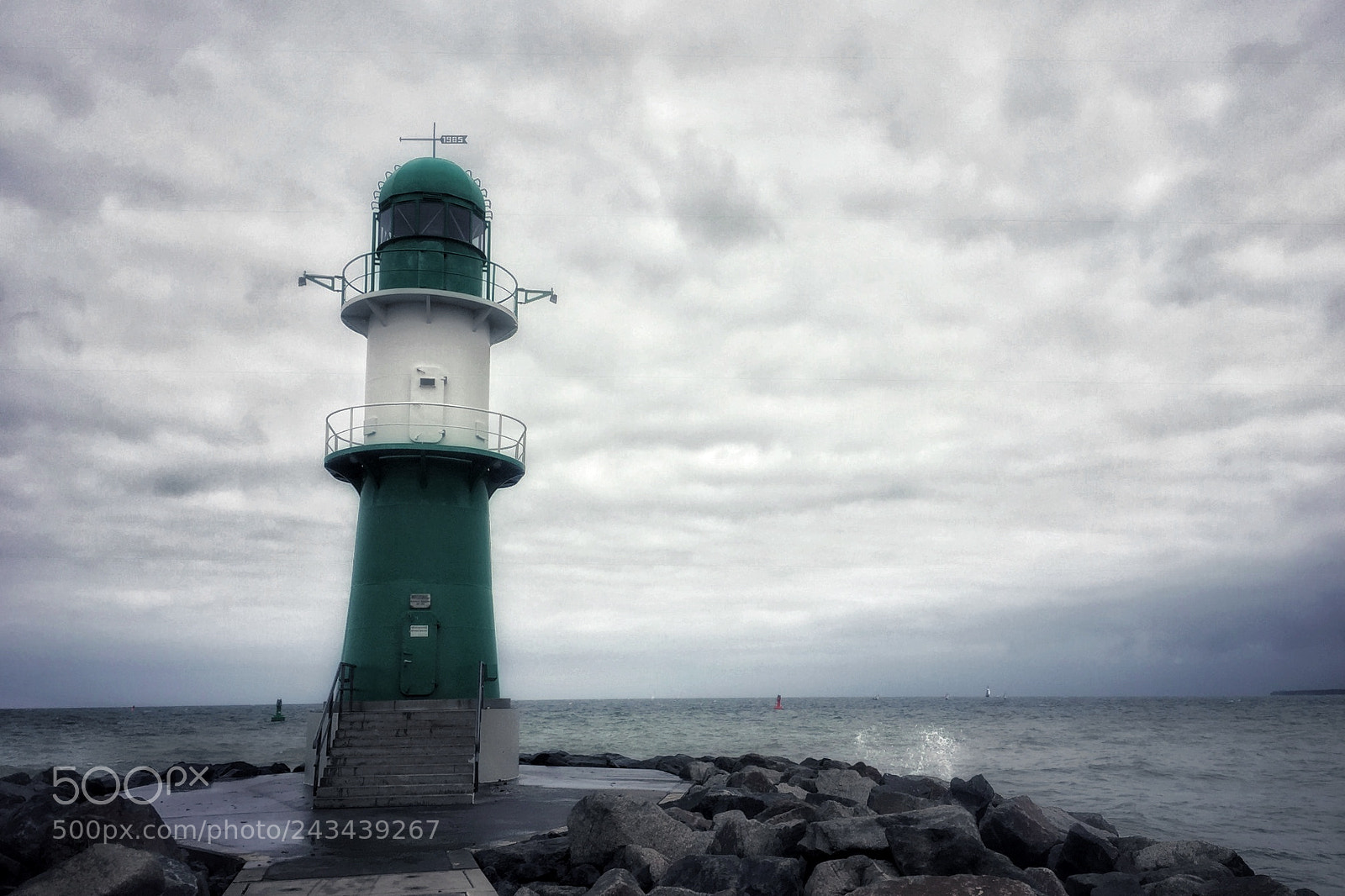 Apple iPhone 6 sample photo. Baltic sea lighthouse in photography