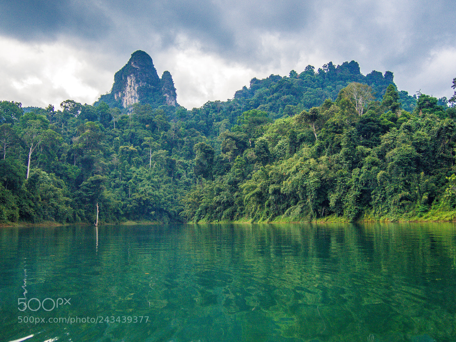 Olympus PEN E-PL6 sample photo. View from khao sok photography