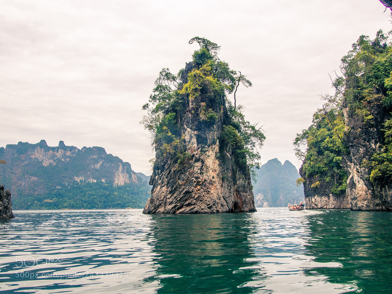 Olympus PEN E-PL6 sample photo. View from khao sok photography