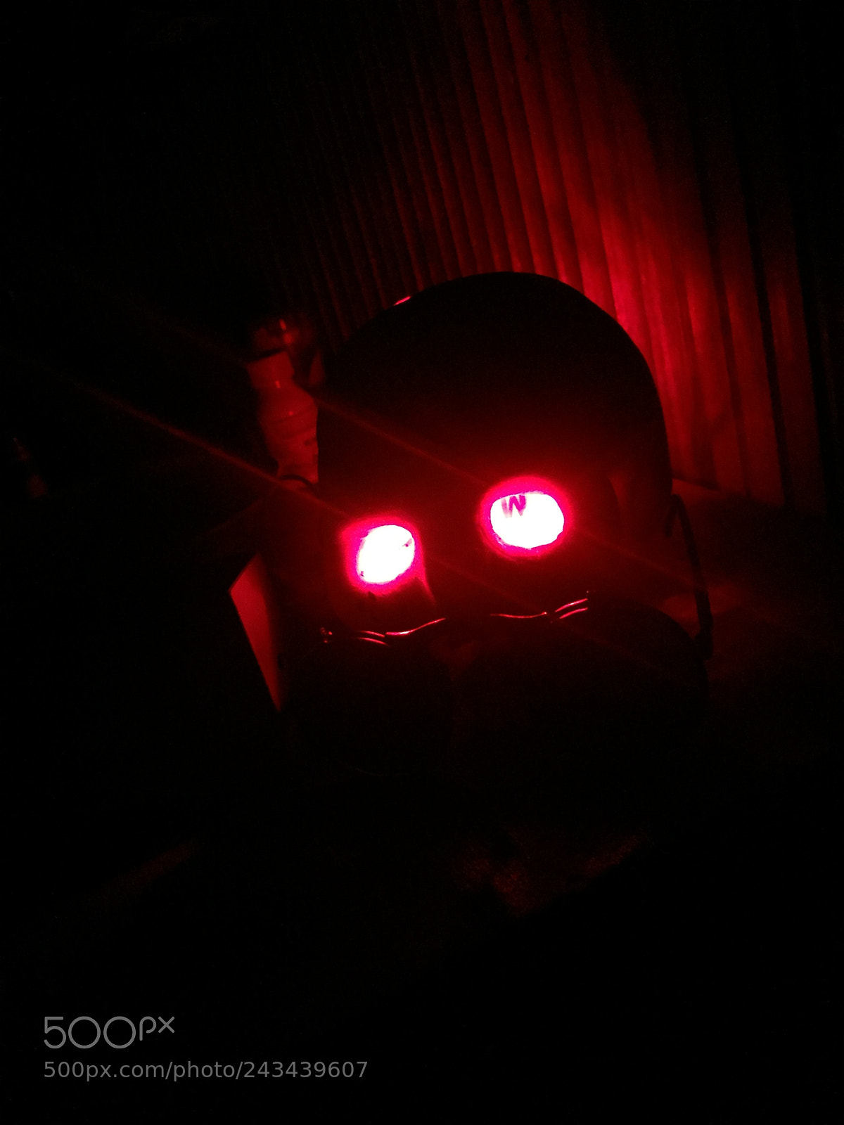 Apple iPhone 6 sample photo. Luz led calavera photography