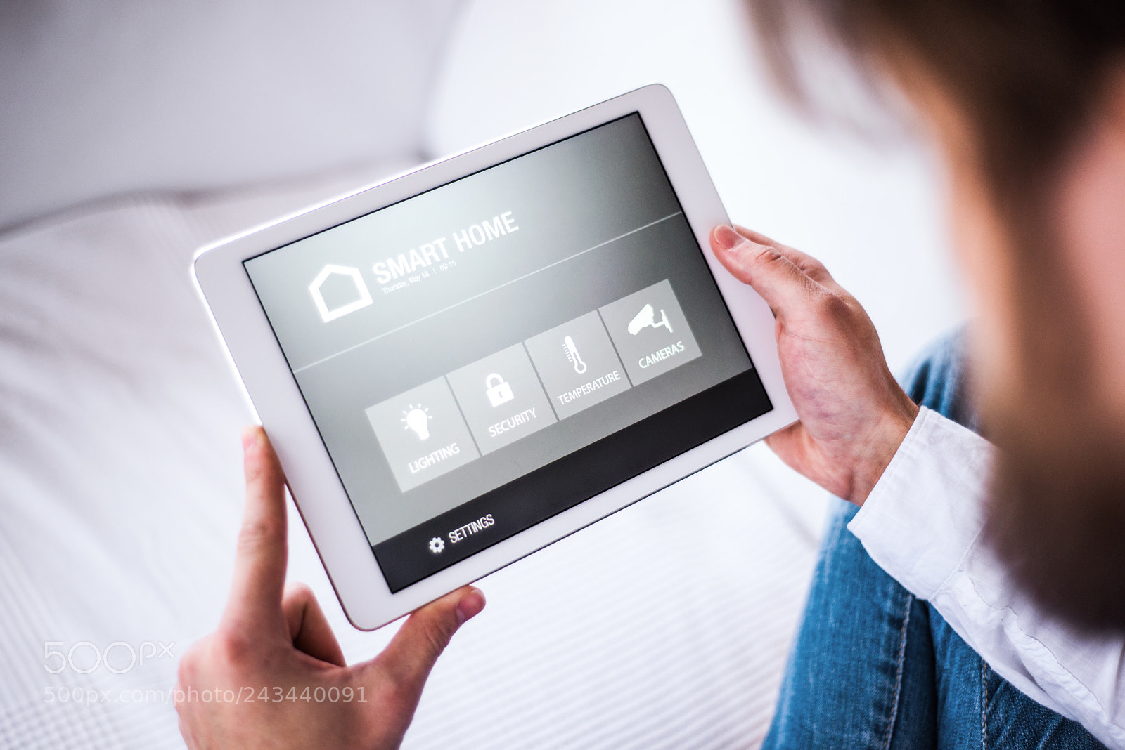 Nikon D800 sample photo. A tablet with smart photography