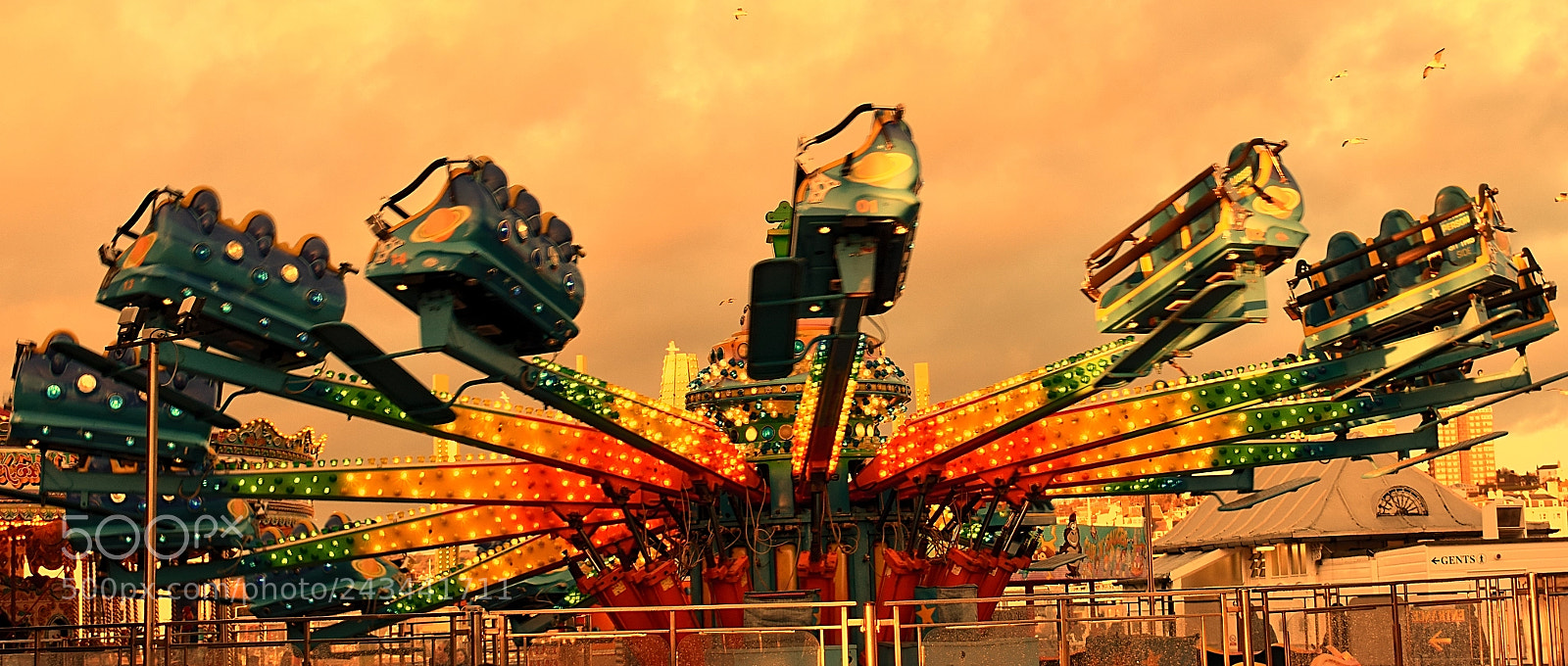 Nikon D3400 sample photo. Post-apocalyptic funfair photography