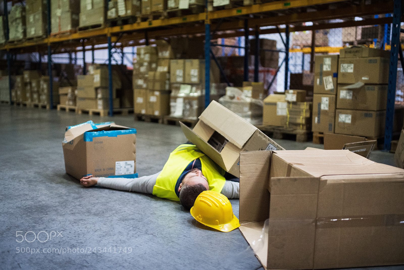 Nikon D5 sample photo. Warehouse worker after an photography