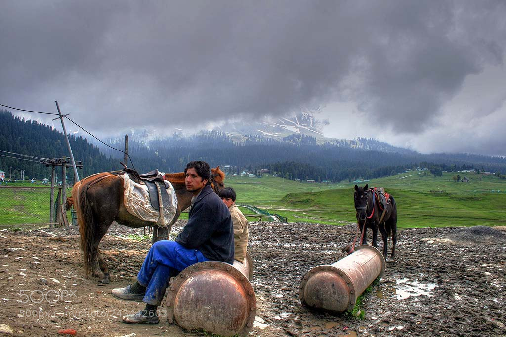Canon EOS 400D (EOS Digital Rebel XTi / EOS Kiss Digital X) sample photo. Foothills of himalayas photography