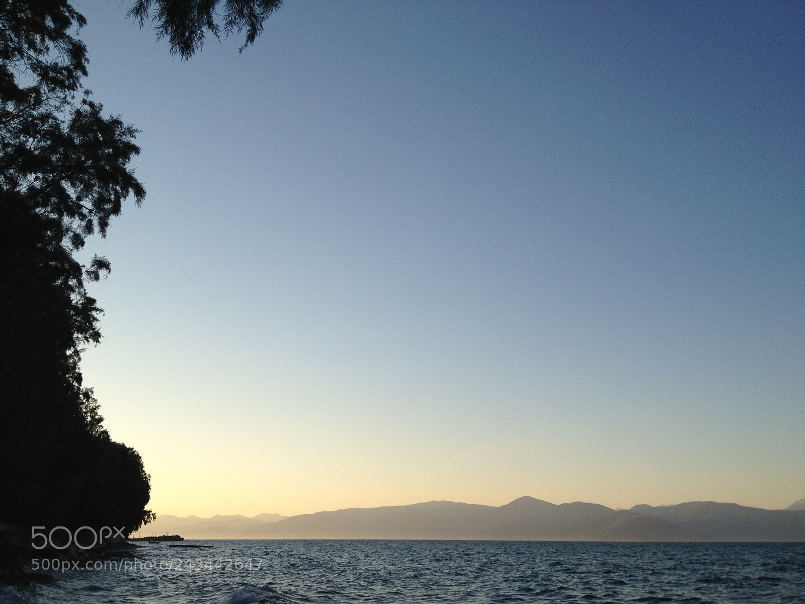 Apple iPhone 4S sample photo. Img photography
